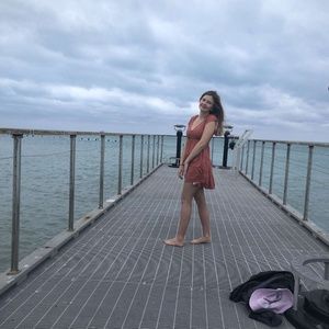 Meet your Posher, Elizabeth